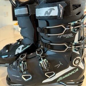 2024 Nordica Speedmachine 3 105 W GW Womens Ski Boots *USED ONCE!!